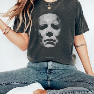 Michael Myers Vintage Halloween T-shirt. Retro Horror Shirt. Fall Halloween Gifts. Horror Gift.