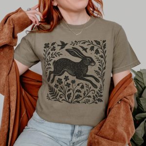 Vintage Wild Hare Linoprint T-Shirt, Folk Art Forest Animal Tee, Vintage Cottagecore Graphic Tees, Witchy Woodland Aesthetic Top, Wizard Shirt.