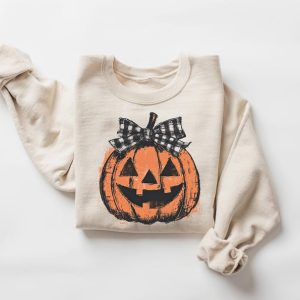 Coquette Halloween Sweatshirt: Retro Pumpkin Patch Crew Tee
