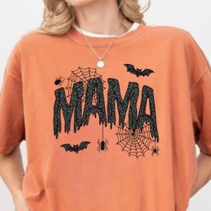 Comfort Colors® Spooky Mama Shirt: Retro Halloween Mom t-shirt